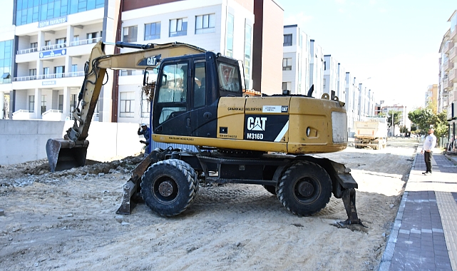 Fevzi Renda Sokak'ta üstyapı çalışmaları