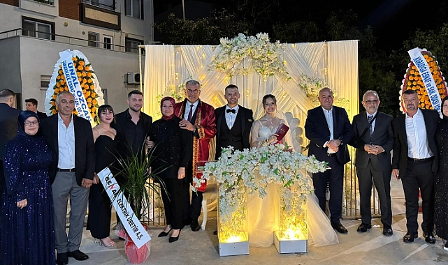 Genç çift mutluluğa imza attı