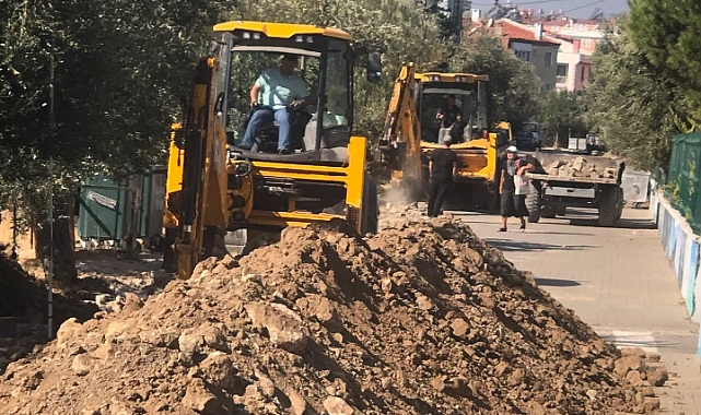 Küçükkuyu Belediyesi'nden altı farklı bölgede hizmet