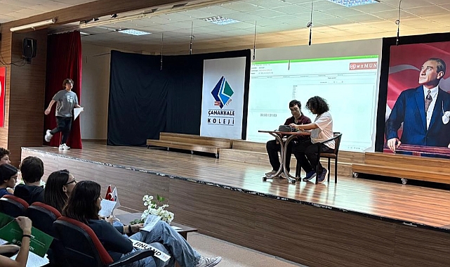 Öğrenciler, Troymun 24 Simülasyonu için hazırlanıyor