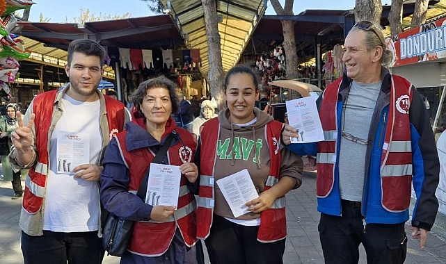 TİP Çanakkale, Cuma Pazarı'nda bildiri dağıttı