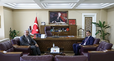 Umut Akyazı’dan Çanakkale Valisi Ömer Toraman’a ziyaret