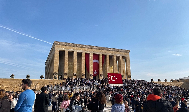 10 Kasım'da Anıtkabir'e yoğun ilgi