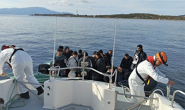 Ayvacık açıklarında 17 düzensiz göçmen yakalandı