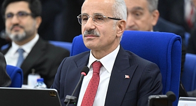 Bakan Uraloğlu'ndan sosyal medya ve Google algoritması açıklaması