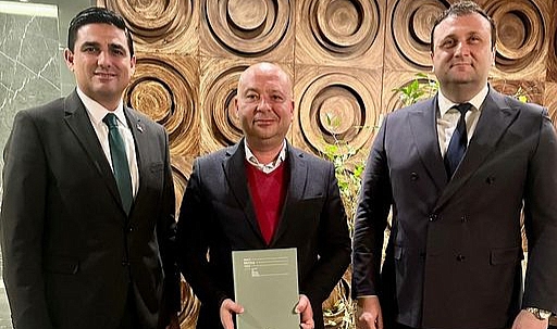 Başkan Göztepe, CHP ve İPA heyeti ile bir araya geldi