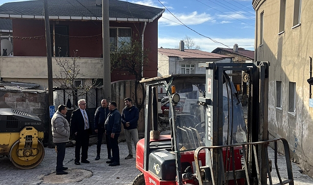 Bayramiç Belediyesi’nde yol çalışmalarına hız verildi