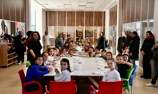 Biga Belediyesi’nden anne-çocuk workshop ve masal anlatımı etkinliği