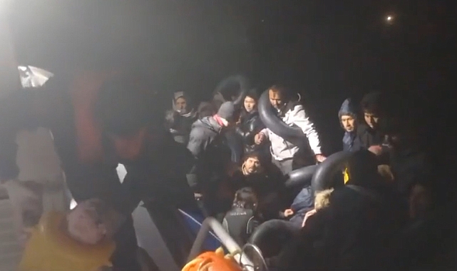 Çanakkale açıklarında 22 göçmen kurtarıldı