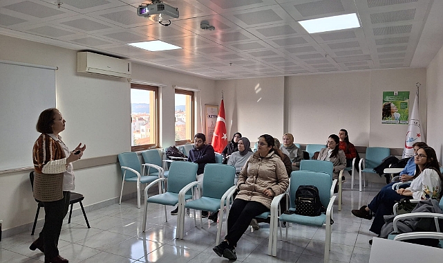 Çanakkale'de anne sütü ve emzirme danışmanlığı eğitimi düzenlendi