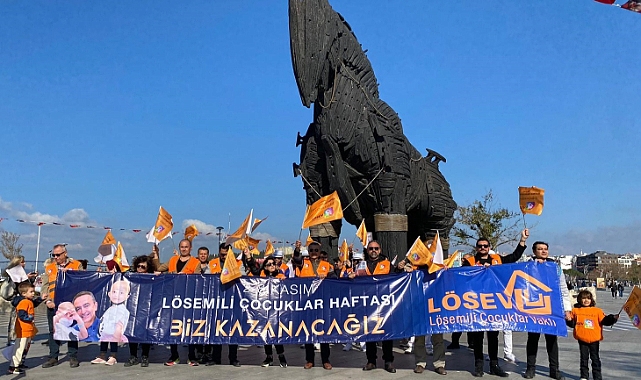 Çanakkale’de LÖSEV’den farkındalık korteji