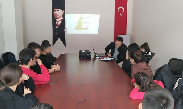 Çanakkale’de meslek seçimi seminerleri devam ediyor