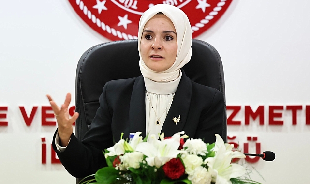 CHP Çanakkale İl Kadın Kolları'ndan Aile Bakanı Özdemir'e sert eleştiriler