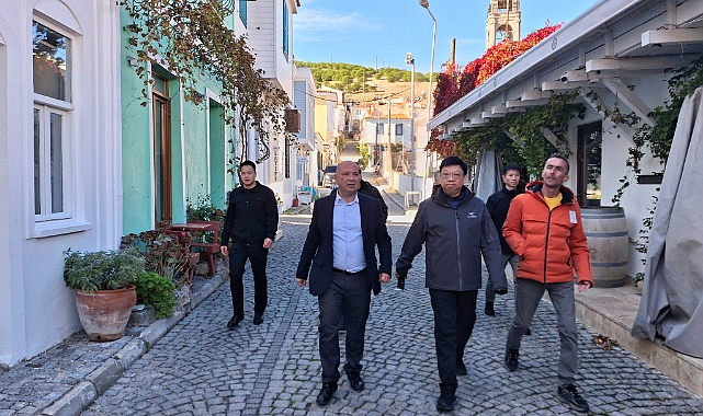 Çin Halk Cumhuriyeti Başkonsolosu Wei Xiaodong’dan Bozcaada’ya ziyaret