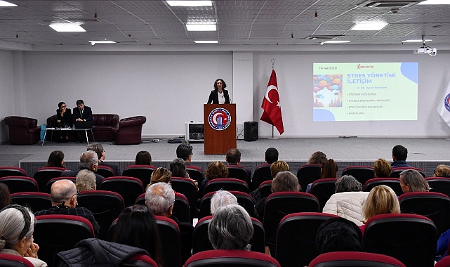 ÇOMÜ’de 3. Yaş Üniversitesi ve Hayat Okulu