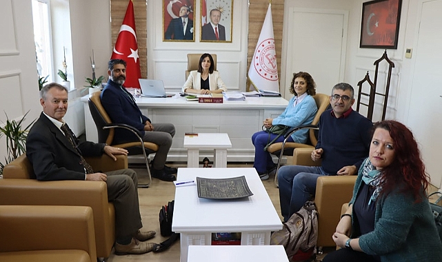 Eğitim-Sen Çanakkale şube yönetiminden Mine Hayta'ya ziyaret