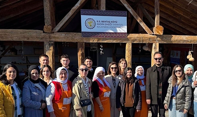 Ezine Gıda İhtisas OSB MYO öğrencilerinden Ayvacık’ta teknik gezi