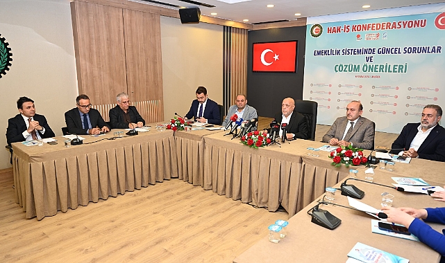HAK-İŞ'den "Emeklilik Sisteminin Güncel Sorunları ve Çözüm Önerileri Raporu"