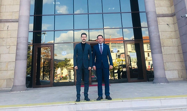 Kaymakam Kayabaşı'ndan Kaymakam İrdelp'e ziyaret