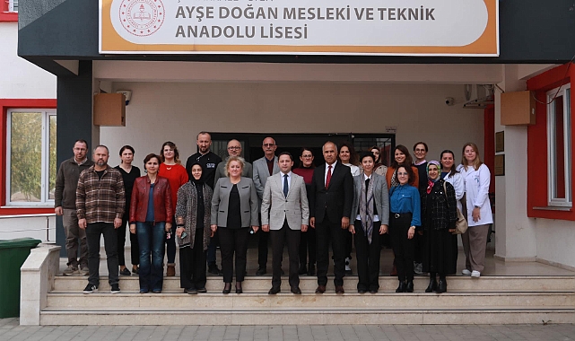 Kaymakam Kayabaşı, öğrenci ve öğretmenler ile buluştu