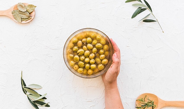 Kışlık Yeşil Zeytin Tarifi