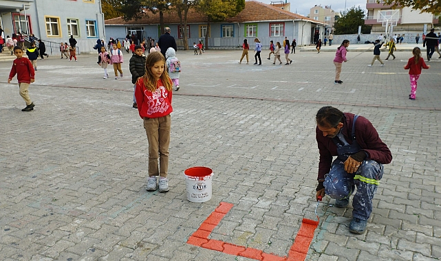 Lapseki Belediyesi'nden altyapı ve çevre düzenleme çalışmaları