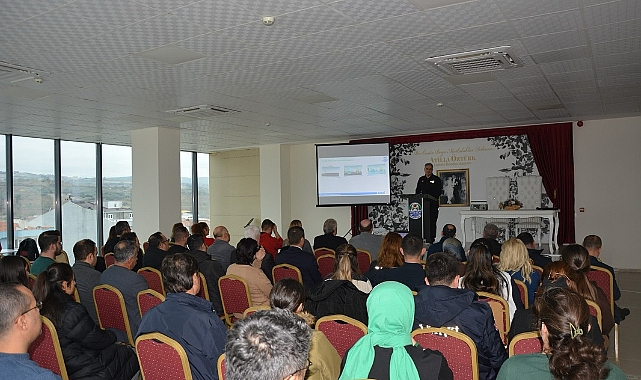 Lapseki'de Afet ve Acil Durum Semineri