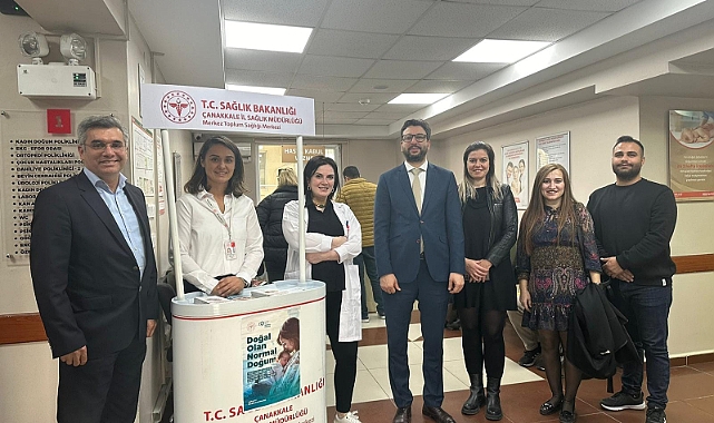 Müdür Baştürk stantları ziyaret etti