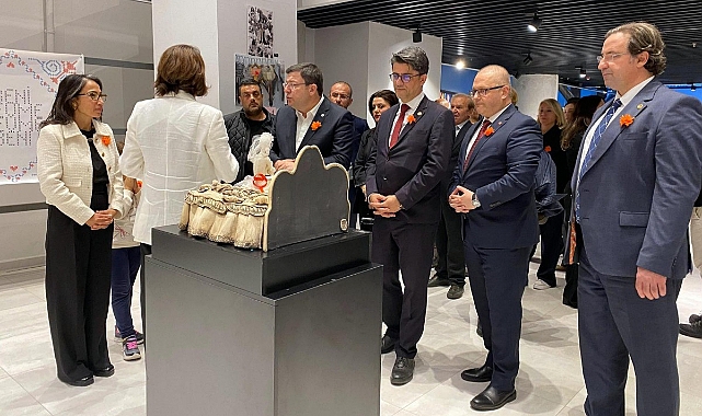 ‘Polyksena &amp; İphigenia’ Disiplinlerarası karma sergisi Çanakkale’de açıldı