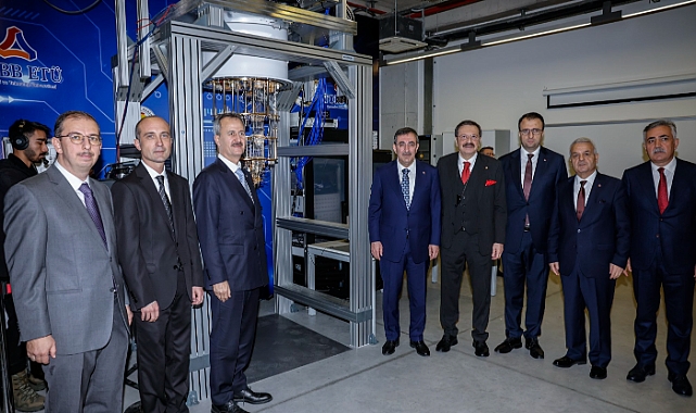 Türkiye'nin İlk Kuantum Bilgisayarı QuanT tanıtıldı