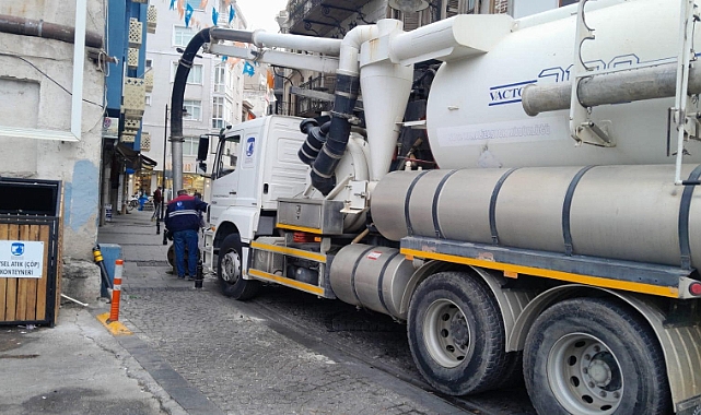 Yalı Caddesi’nde altyapı temizliği