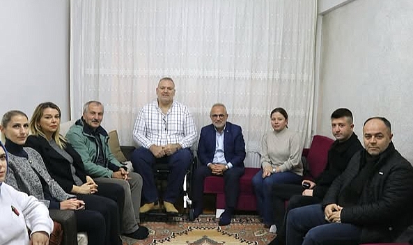 AK Parti'den Ümit Burunlular'a ziyaret