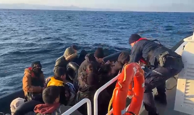 Ayvacık’ta 21 düzensiz göçmen yakalandı