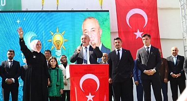 Başkan Oruçoğlu; "Oğlum partisinden değil, görevinden istifa etmiştir"