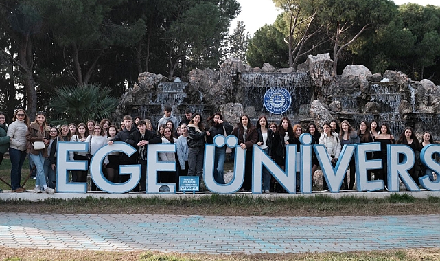 Çan İbrahim Bodur Anadolu Lisesi Öğrencileri İzmir'de eğitim gezisinde