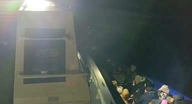 Çanakkale açıklarında 24 düzensiz göçmen kurtarıldı