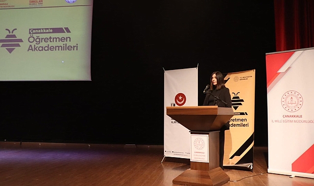 Çanakkale'de 'Tarihin Edebiyatı' konulu söyleşi düzenlendi