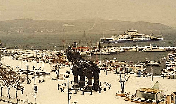 Çanakkale'ye kar geliyor