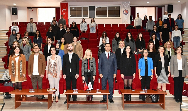 Cumhuriyet Dönemi Kadın Hakları Kazanımları Paneli gerçekleştirildi