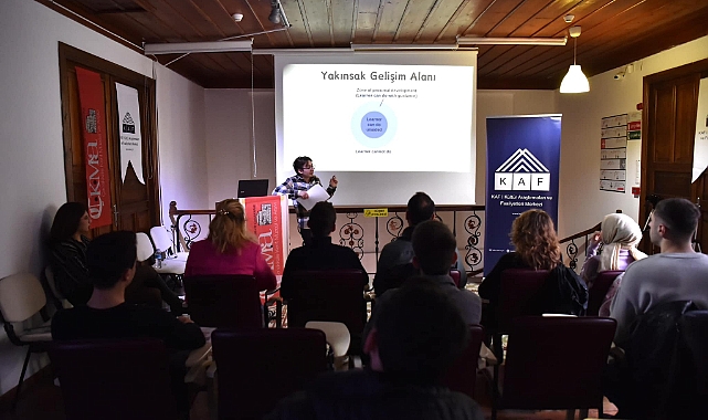 Dil Edinim Süreci Yaklaşımları Semineri yoğun ilgi gördü
