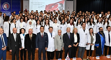 Diş Hekimleri beyaz önlüklerini giydi