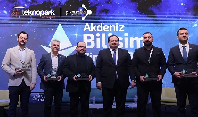 Erkan Bil, Akdeniz Bilişim Zirvesi’nde