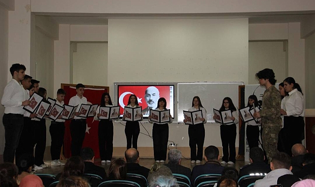 Gelibolu’da Mehmet Akif Ersoy anıldı