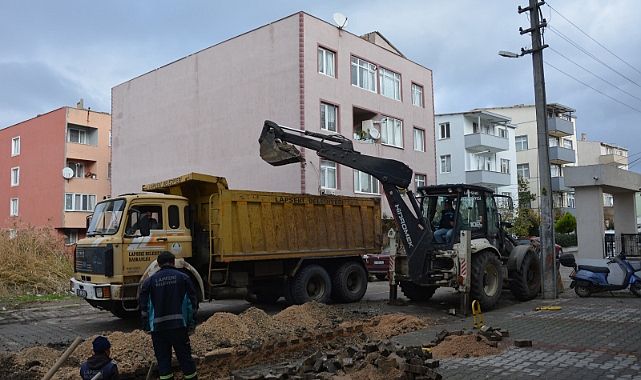 Lapseki'de çalışmalar devam ediyor