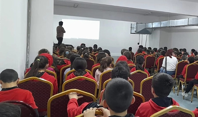 Lapseki'de öğrencilere Diyabet ve Çölyak hastalıkları eğitimi