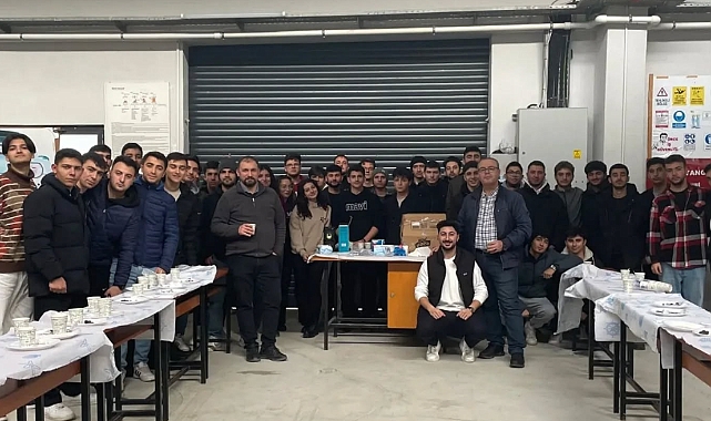 Öğrenciler kahvaltıda buluştu