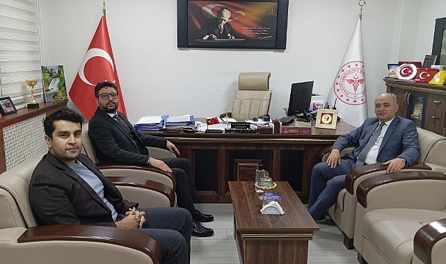 Prof. Dr. İbrahim Uslan'dan Müdür Op. Dr. Baştürk'e ziyaret
