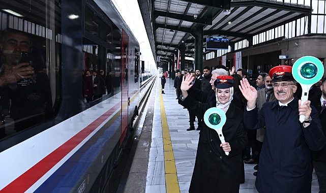 Turistik Tuz Ekspresi, engelleri kaldırmak için sefere çıktı