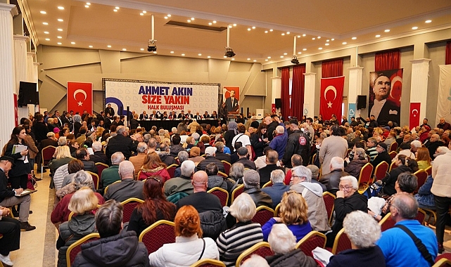 Ahmet Akın, Ayvalıklılar ile buluştu