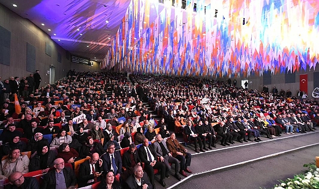 AK Parti Çanakkale İl Kongresi yoğun kalabalıkla gerçekleşti